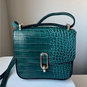 Green Crocodile-Embossed Women Bag
